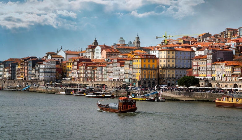 Tour de Meio Dia ao Porto em Carro Privado